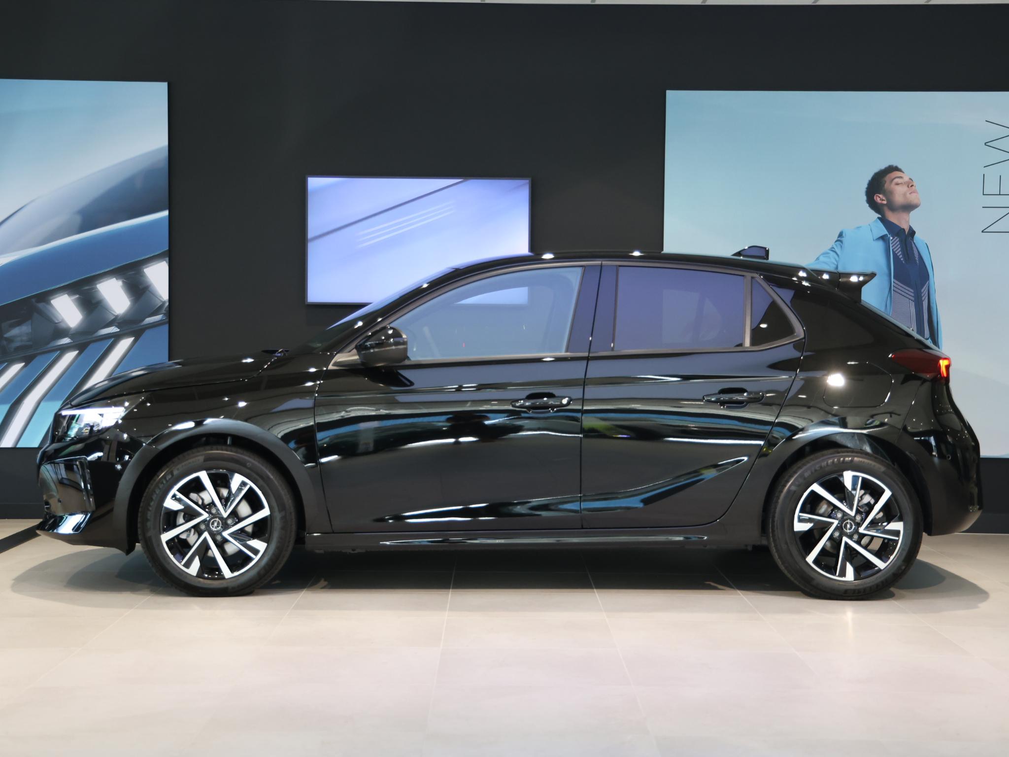 Opel Corsa Ultimate Hybrid 110 pk Automaat - Afbeelding 2