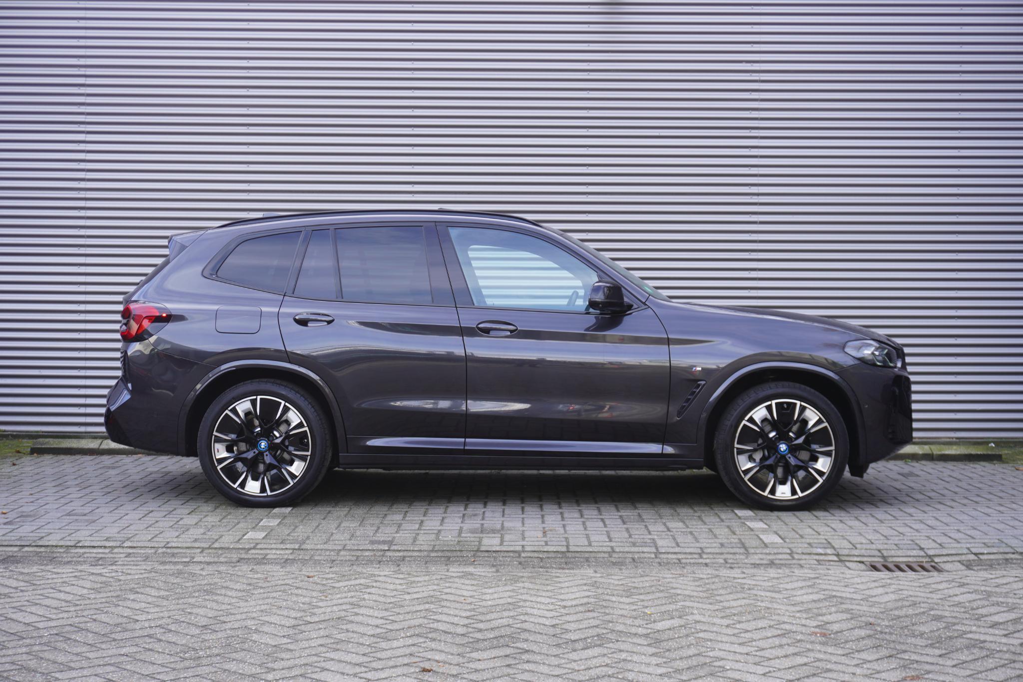 BMW iX3 High Executive 80 kWh - Afbeelding 2