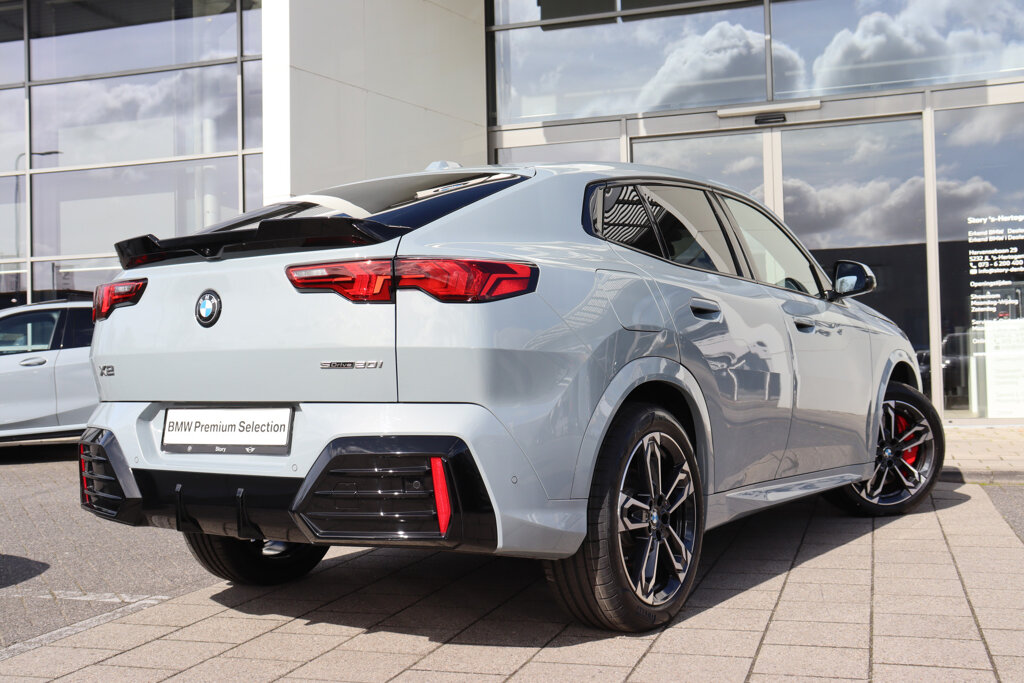 BMW X2 11