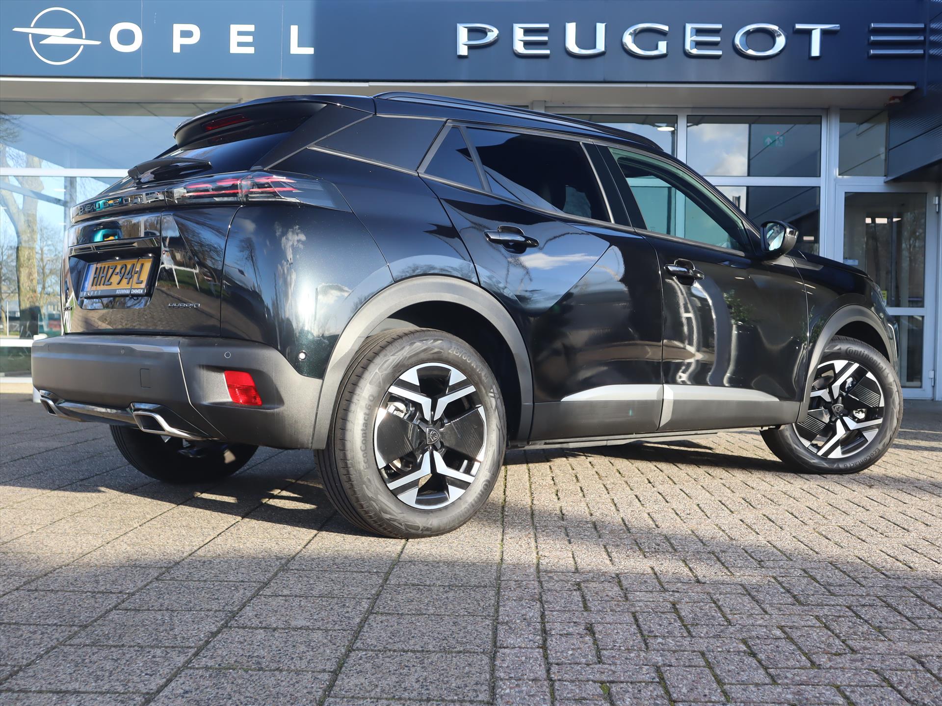 Peugeot 2008 SUV Allure Mild Hybride 145PK e-DCS6 Automaat, Rijklaarprijs, Navigatie 360° Camera Adaptieve Cruise Control DAB+ LED - Afbeelding 4