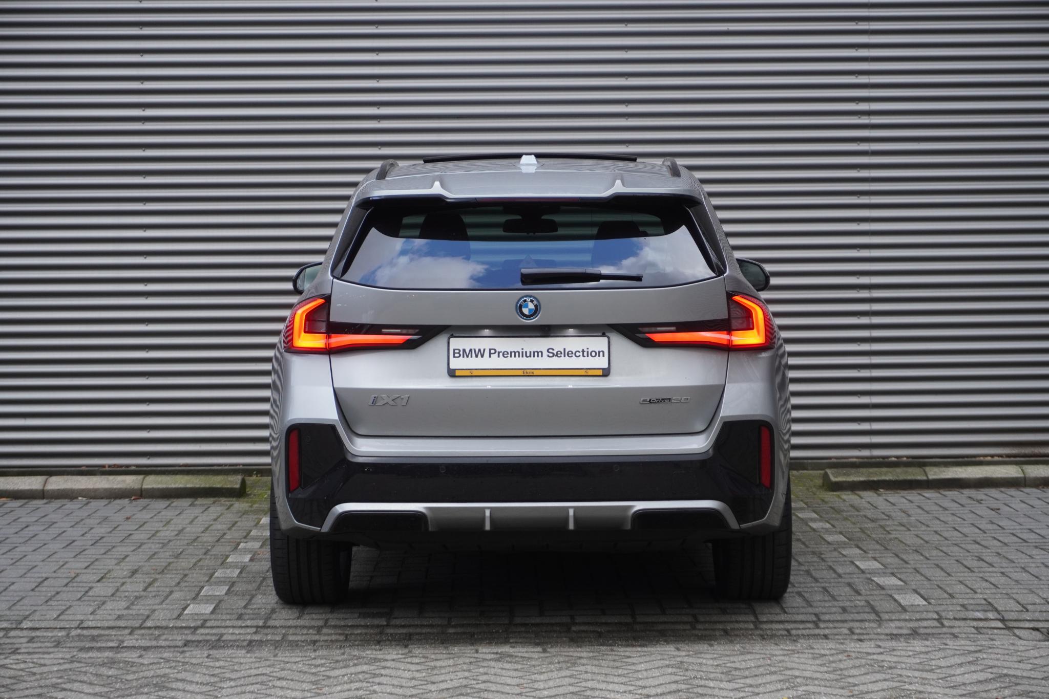 BMW iX1 eDrive20 - Afbeelding 3