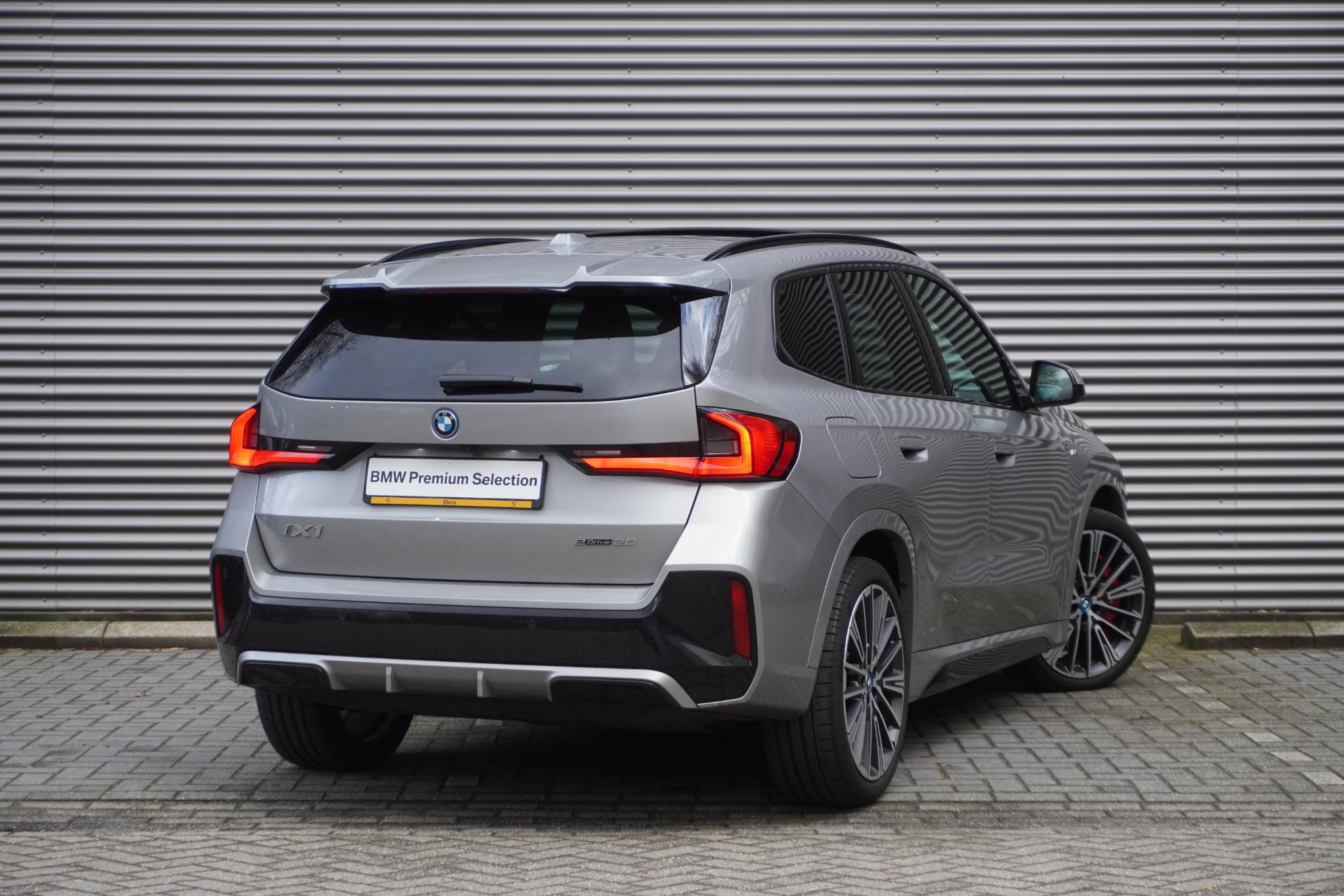 BMW iX1 eDrive20 - Afbeelding 4