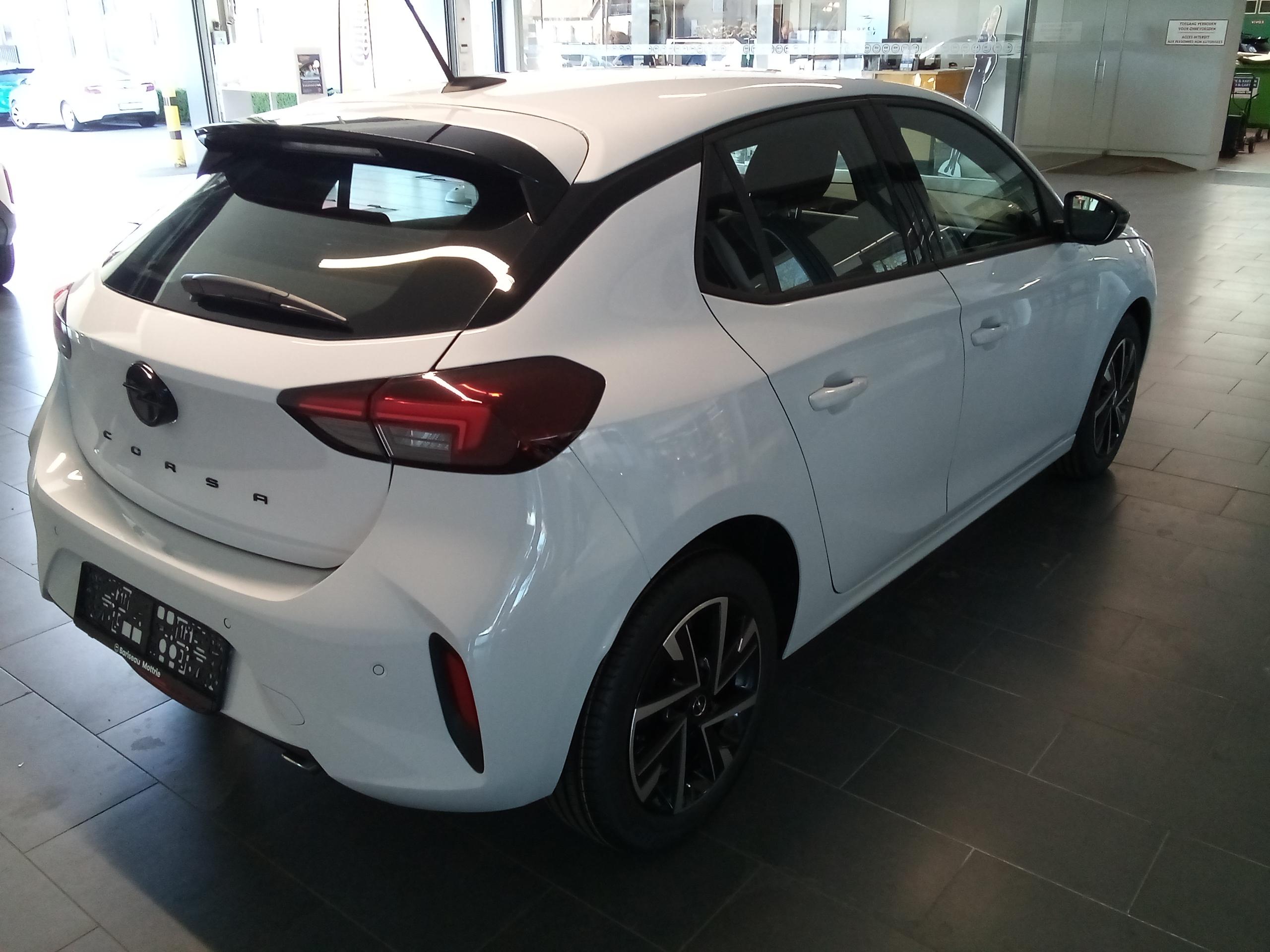 Opel Corsa GS 1.2 Turbo S/S MT6 100pk - Image 4