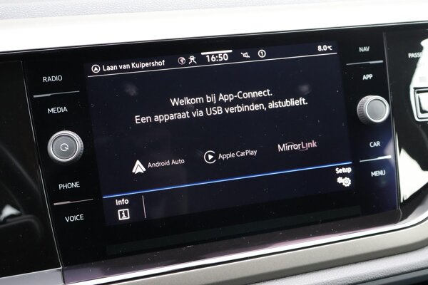 Apple Carplay/Android Auto