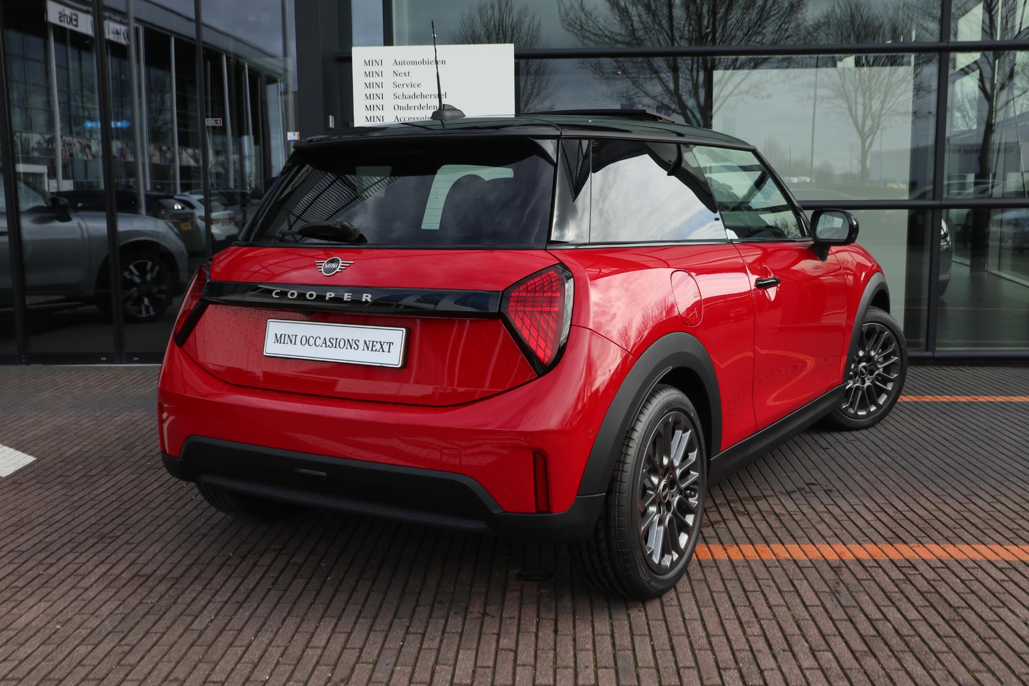 MINI 3-deurs Cooper C - Afbeelding 2