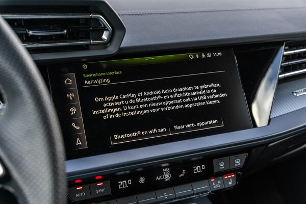 Apple Carplay/Android Auto