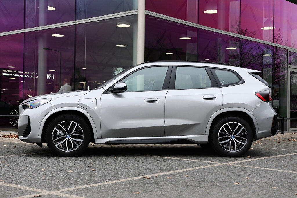 BMW X1 6