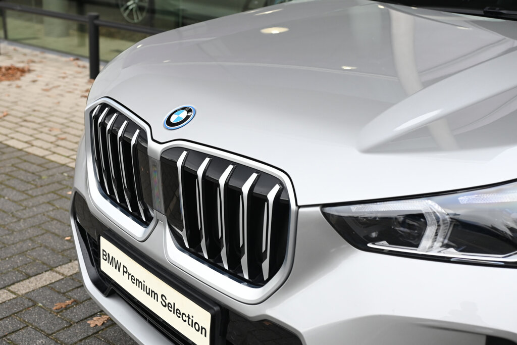 BMW X1 18