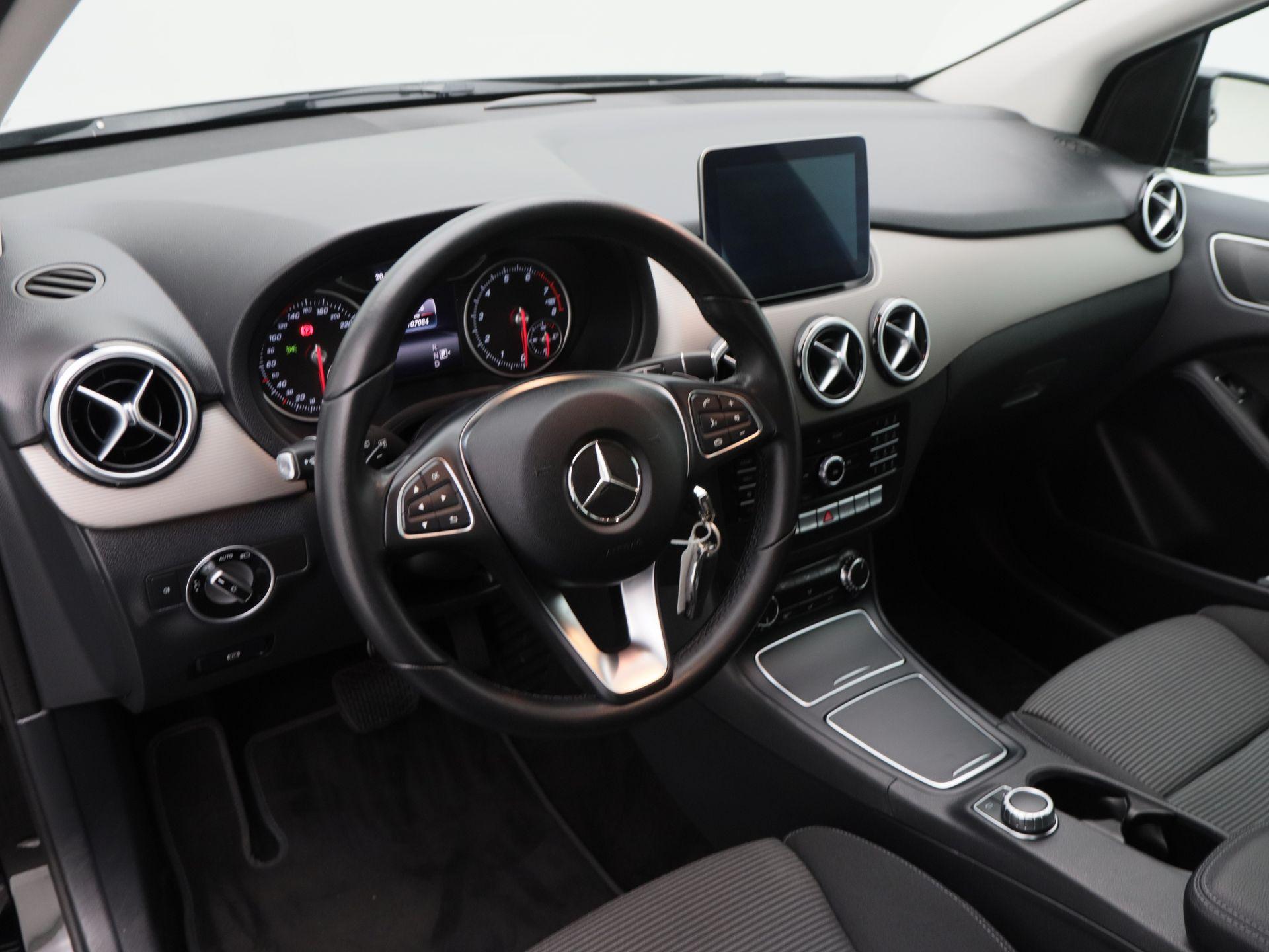 Mercedes-Benz B-klasse 180 Ambition Automaat - Afbeelding 3