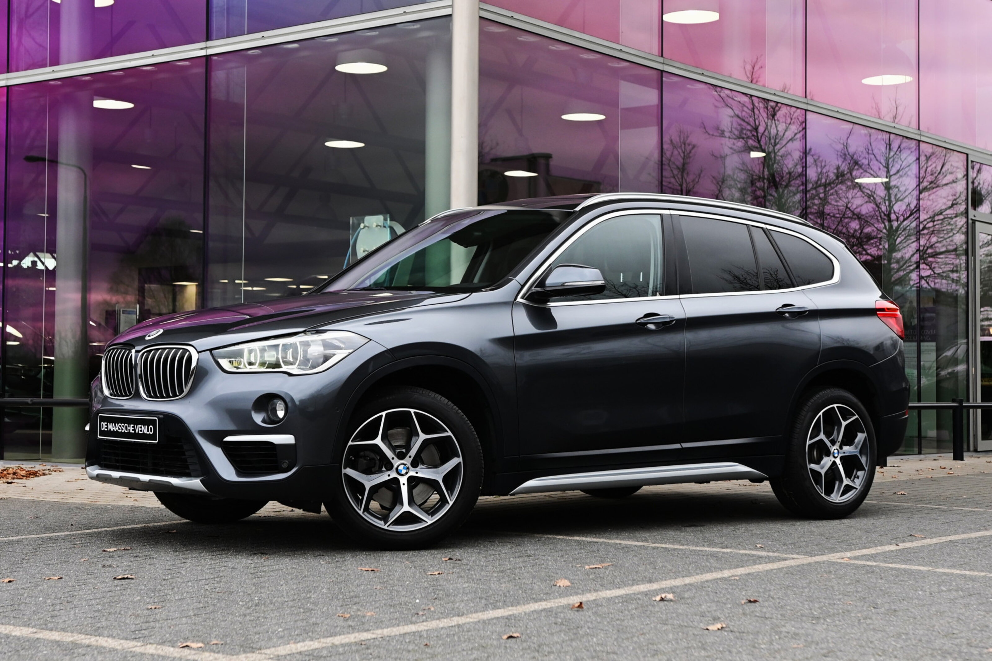 BMW X1 sDrive20i High Executive xLine Automaat