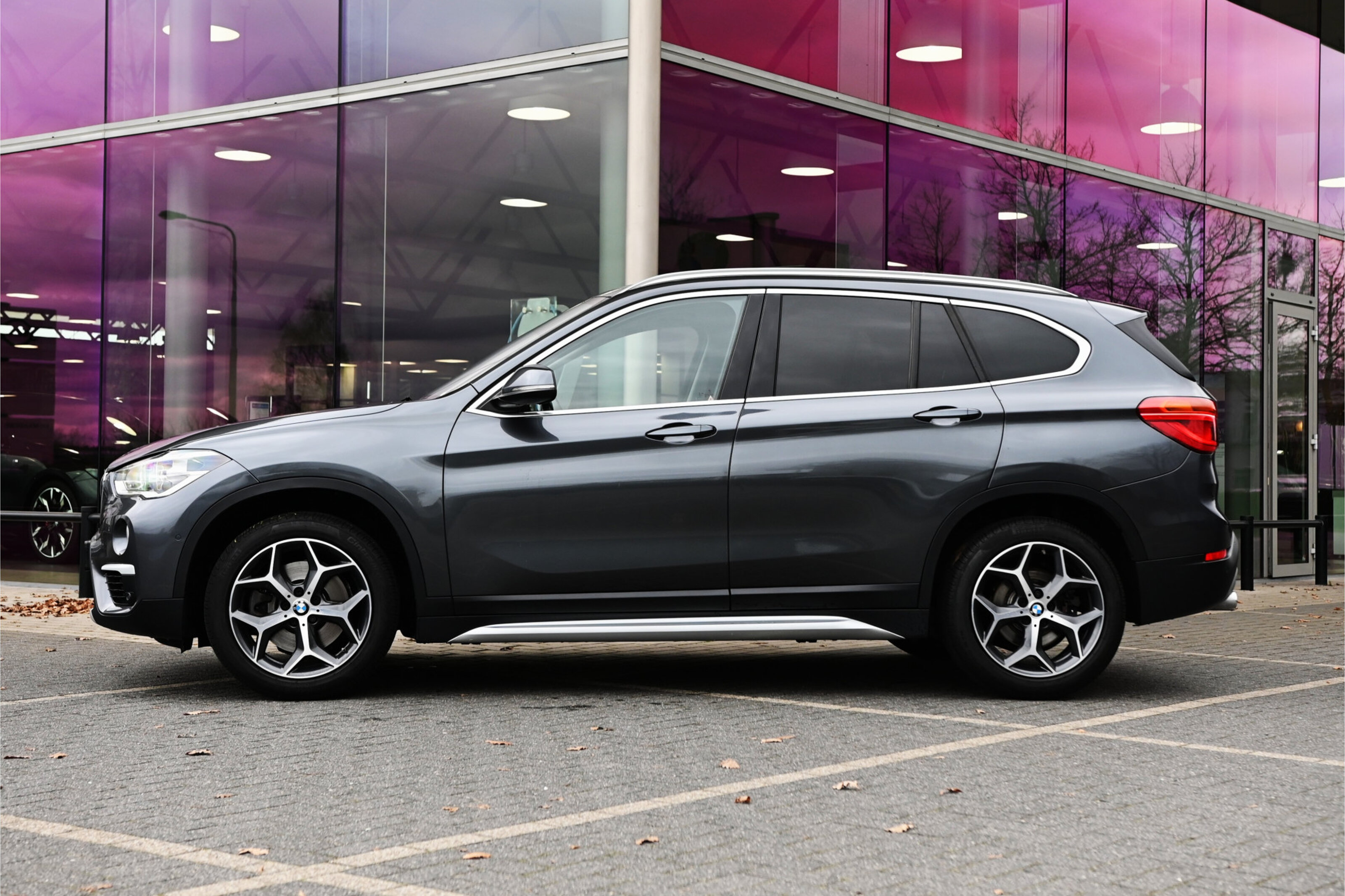 BMW X1 sDrive20i High Executive xLine Automaat