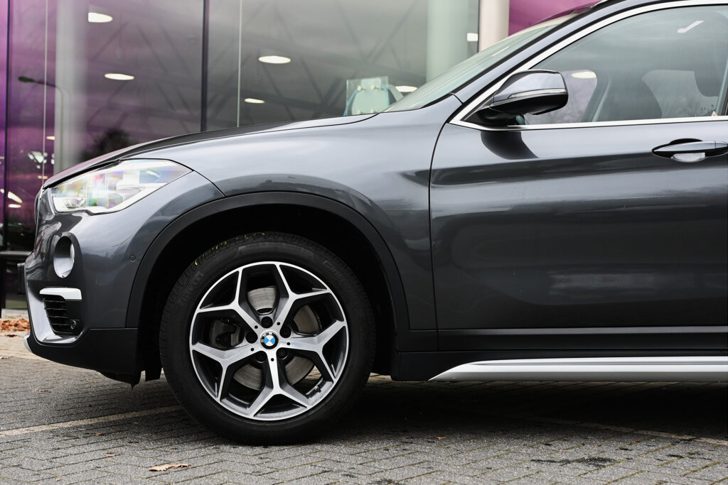 BMW X1 7