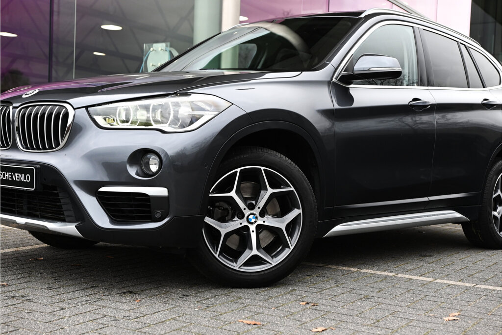 BMW X1 9