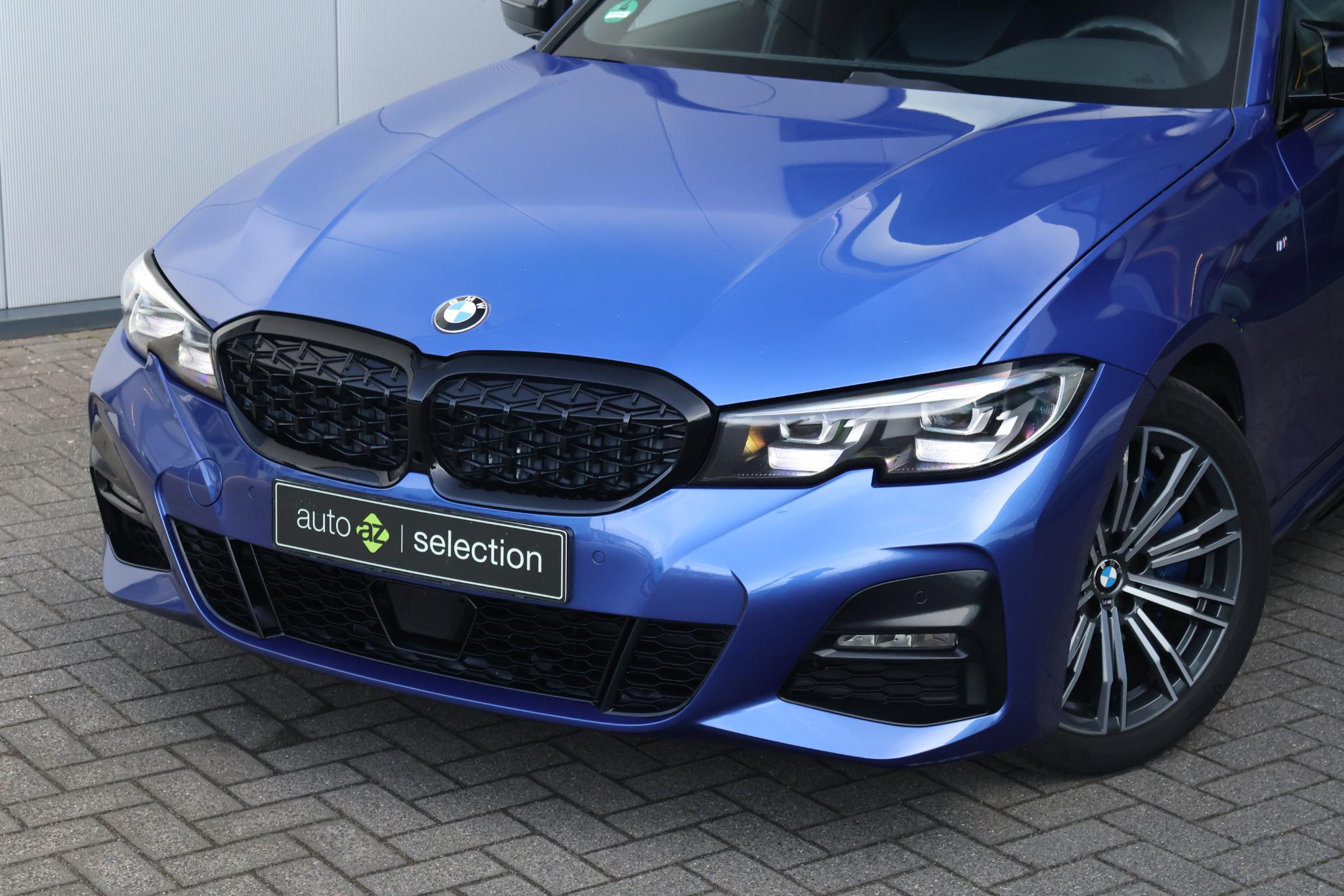 BMW 3 Serie Touring 330i High Executive - Bild 3