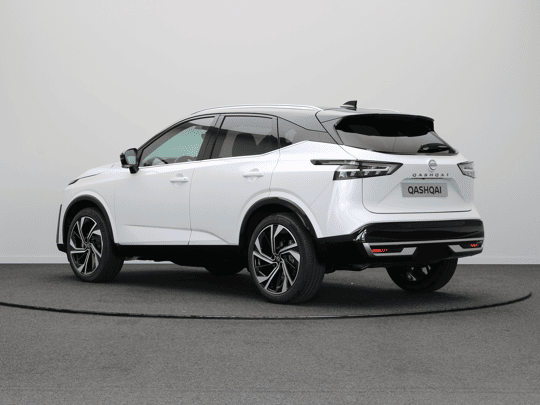 Nissan QASHQAI Tekna Plus + Two Tone Mild-Hybrid 158 Xtronic