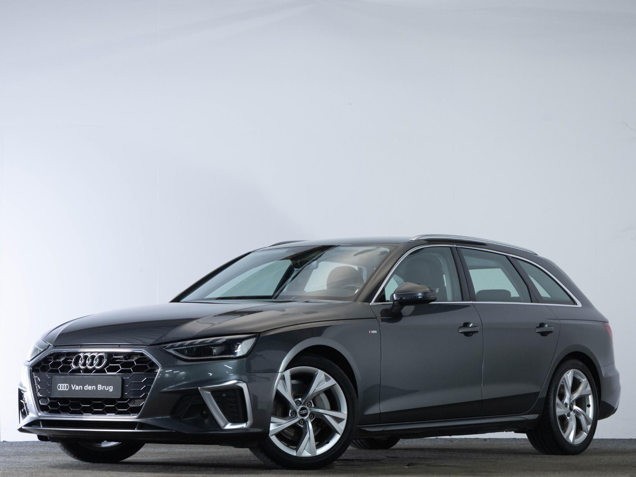 Audi A4 Avant S-Line 40 TFSI 204 PK