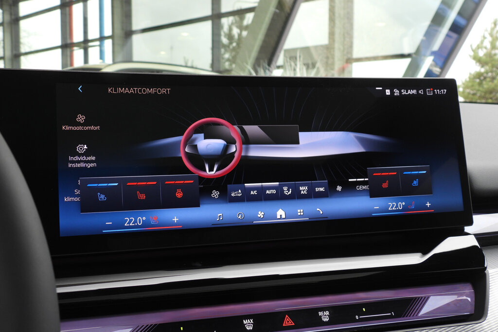 BMW i5 50