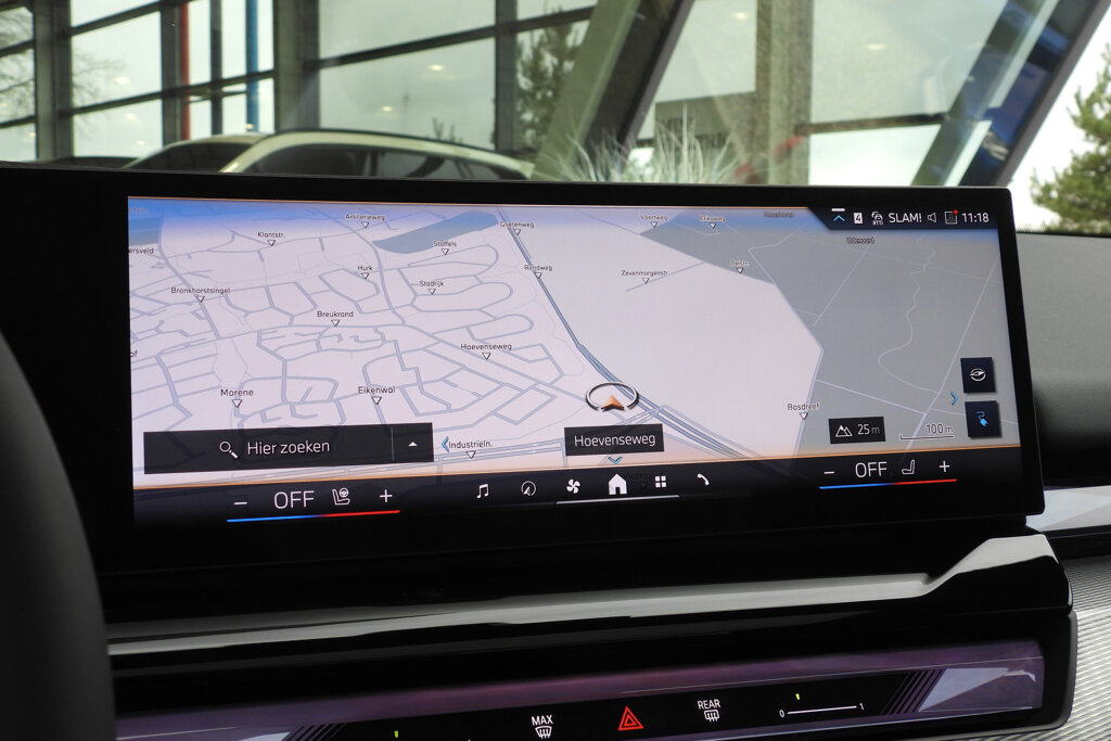 BMW i5 56