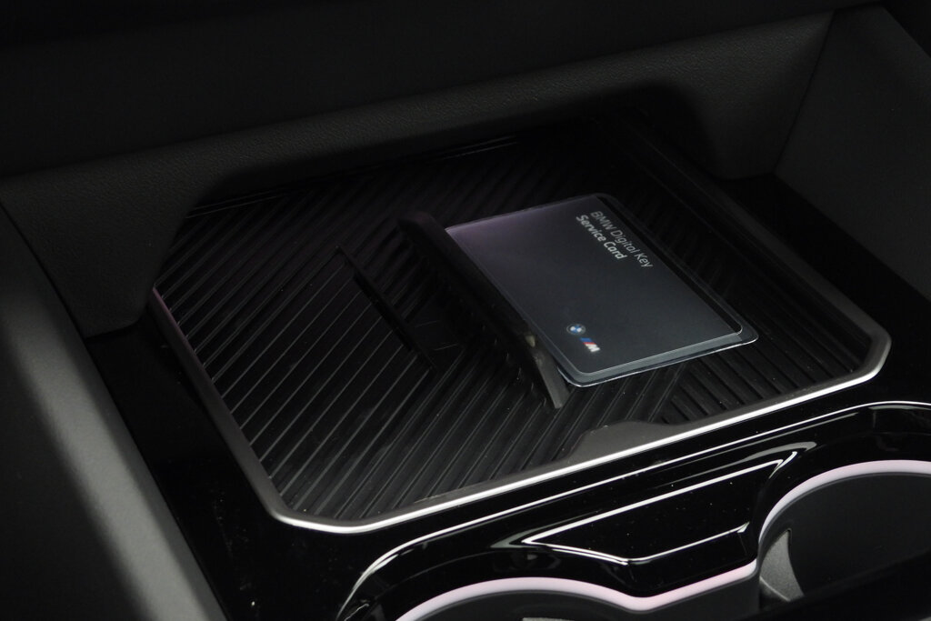 BMW i5 58