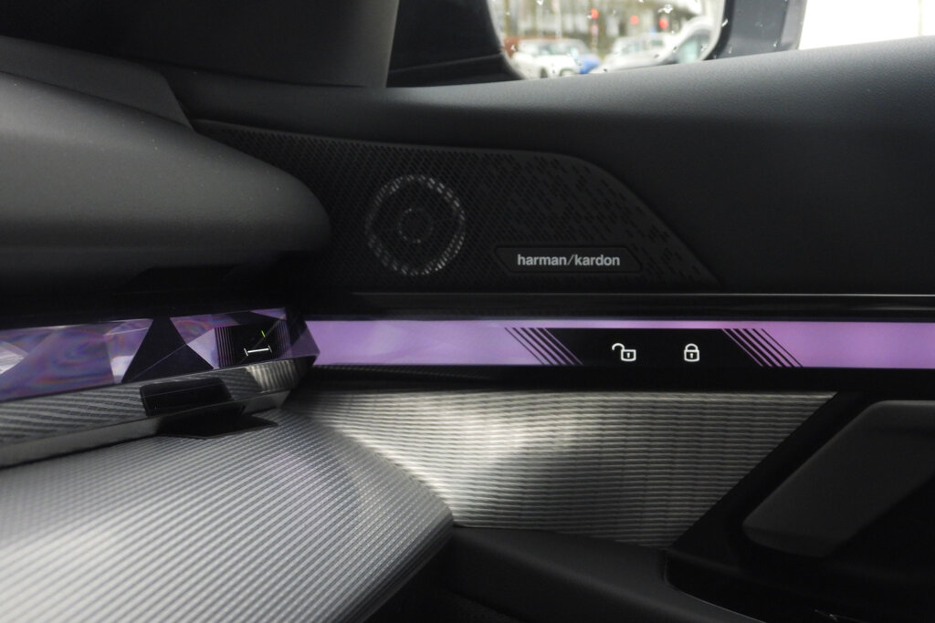 BMW i5 60