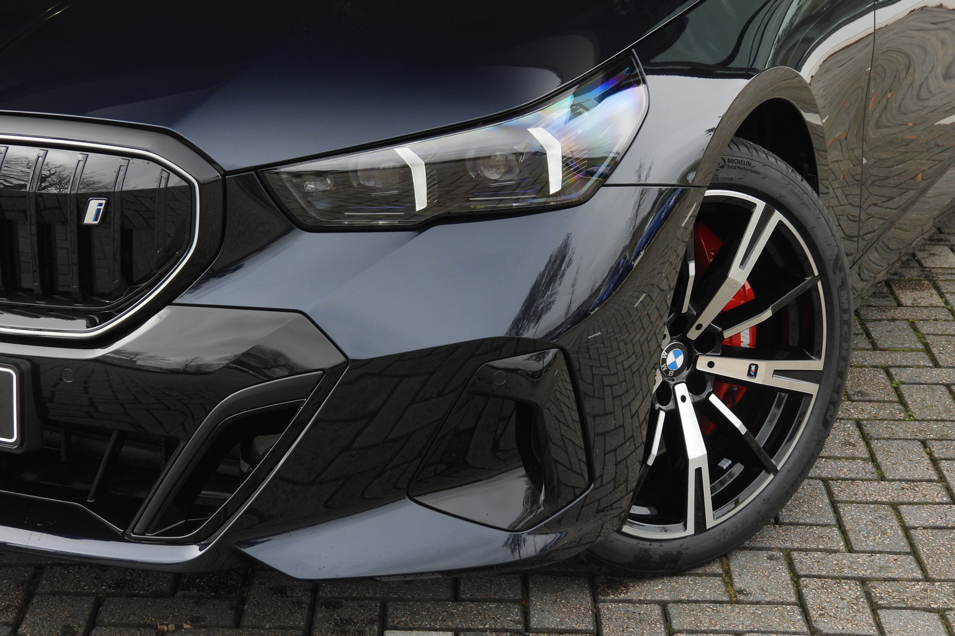 BMW i5 8