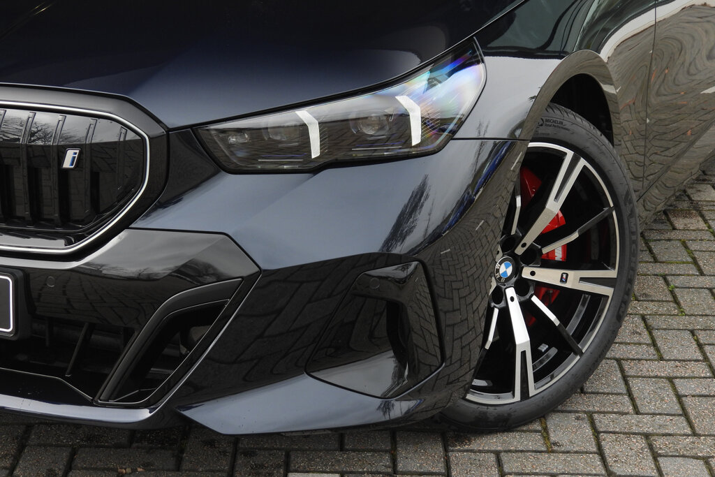 BMW i5 8