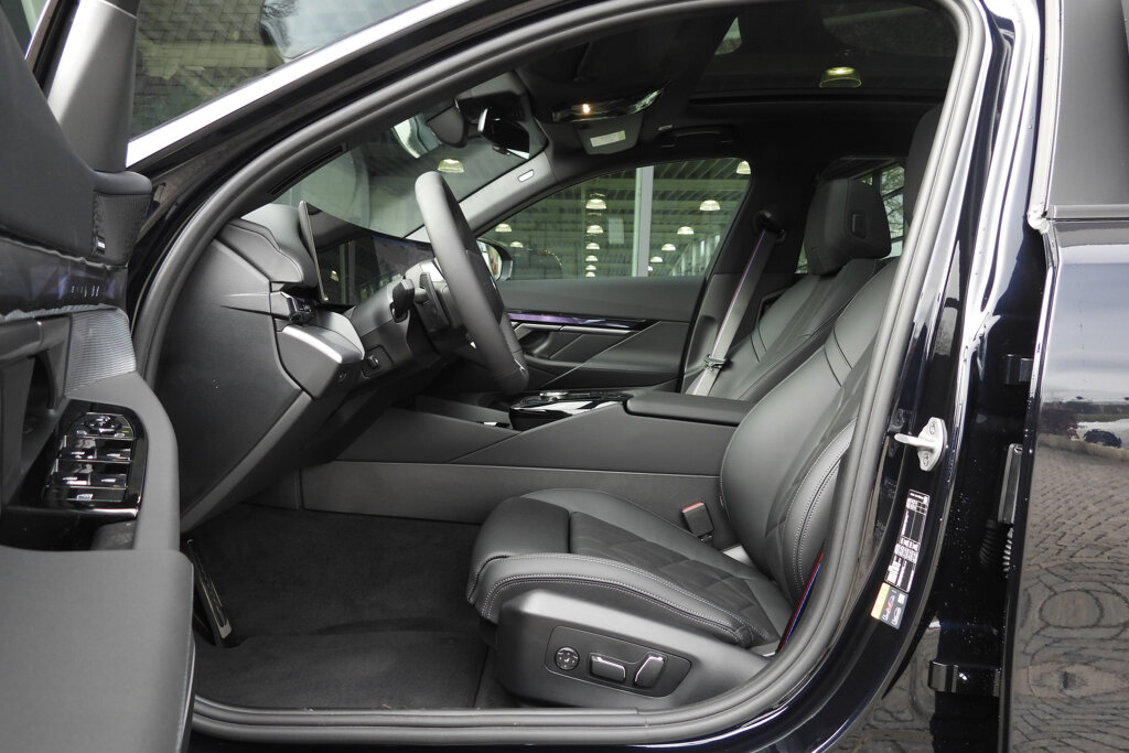 BMW i5 18