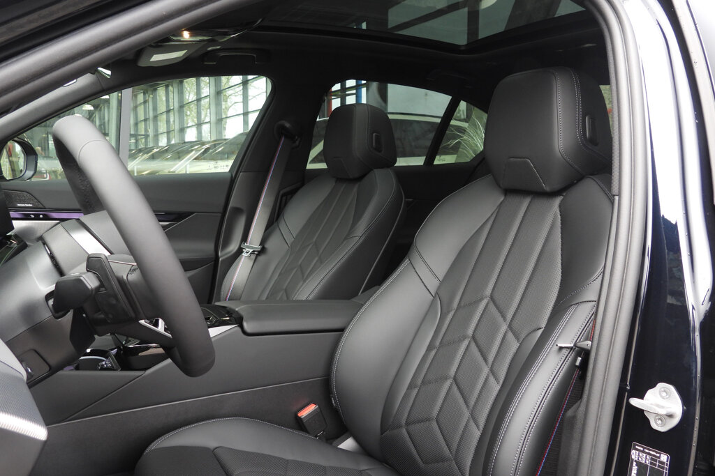 BMW i5 20