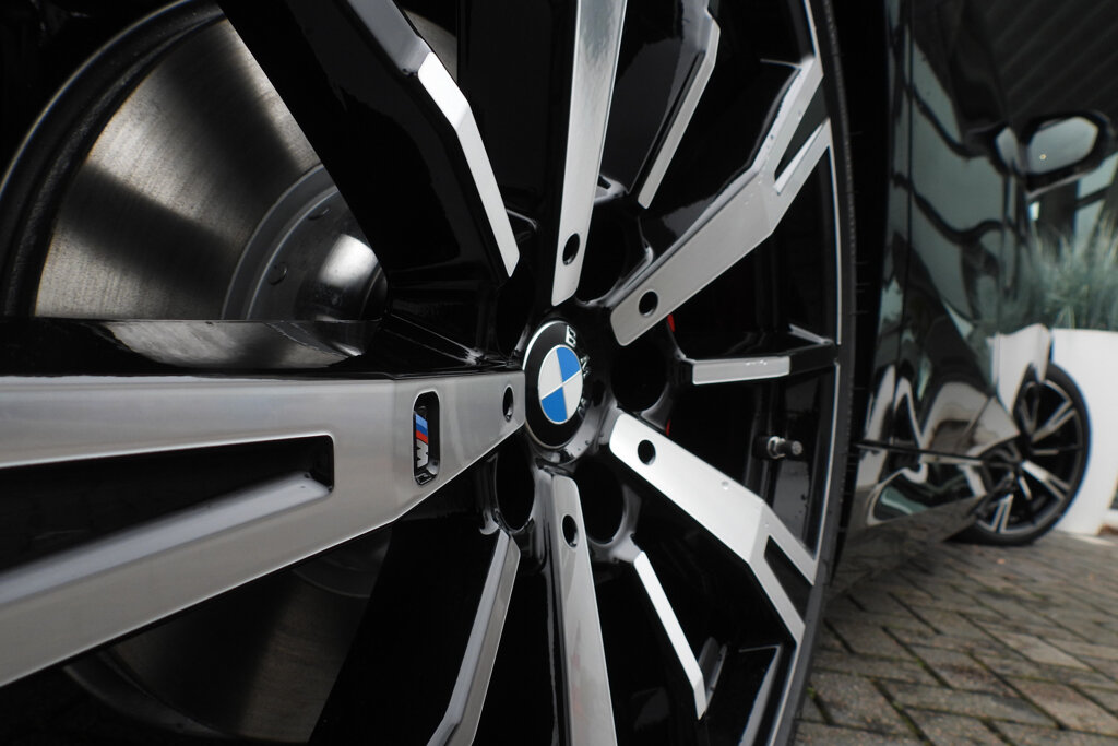 BMW i5 31