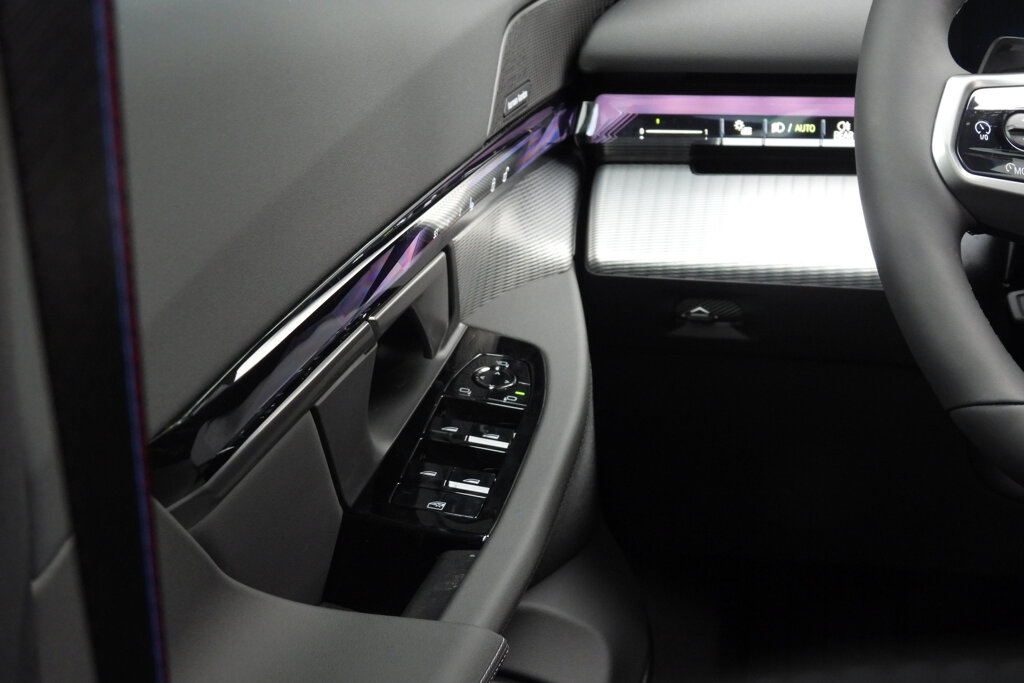BMW i5 41