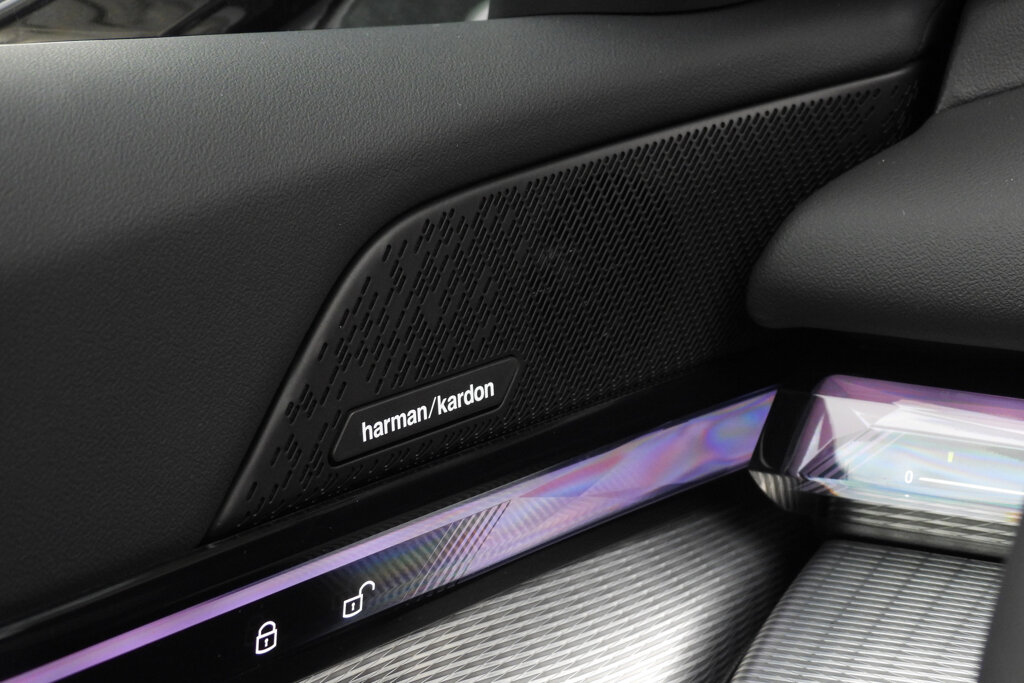 BMW i5 43