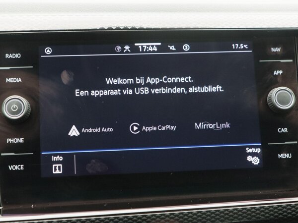Apple Carplay/Android Auto