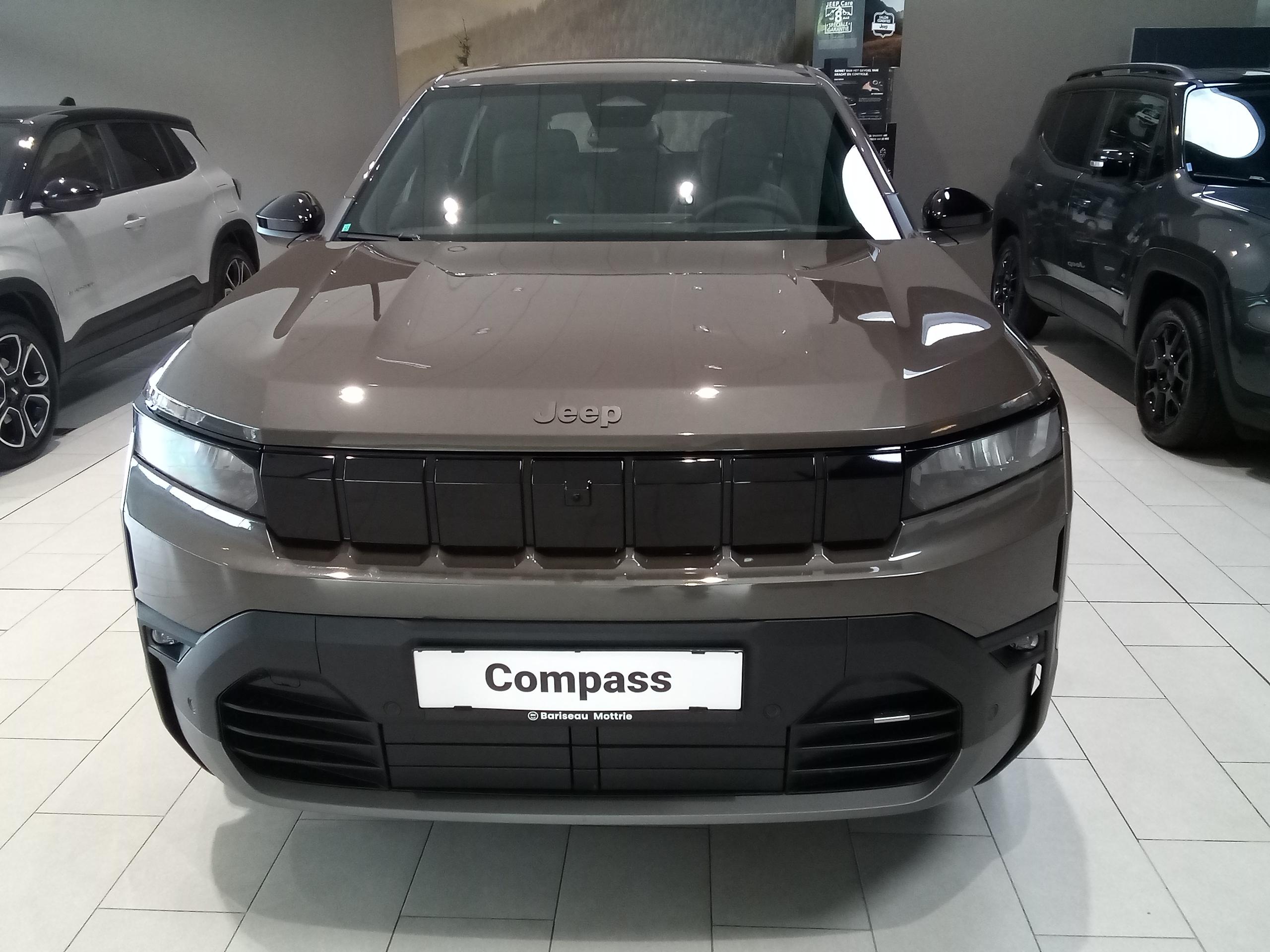 Jeep Compass JEEP Nieuwe compass Elektrisch Altitude 213pk - Image 2