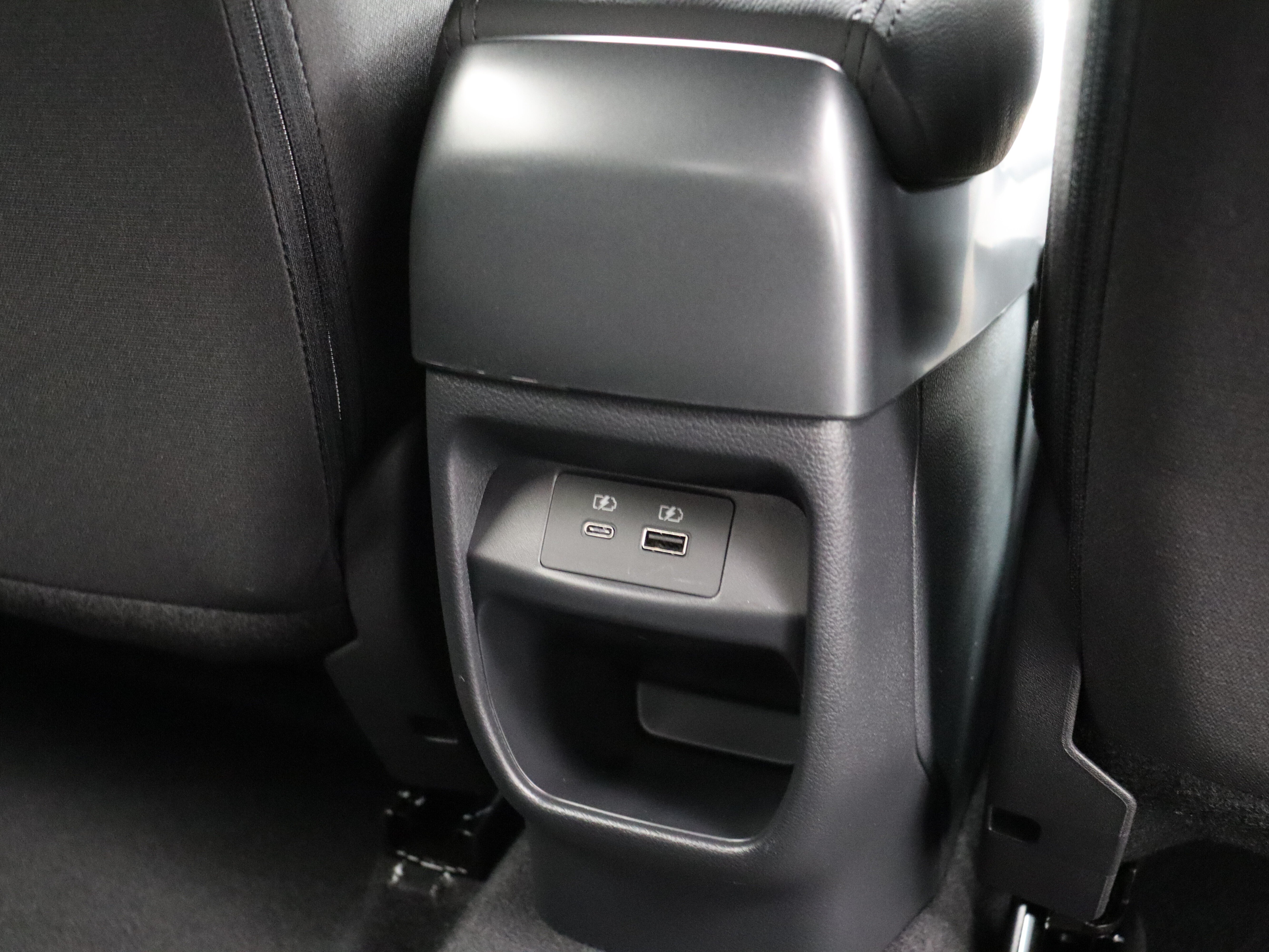 Nissan Juke N-Design Enigma Black + Cold Pack Hybrid 143 - Afbeelding 5