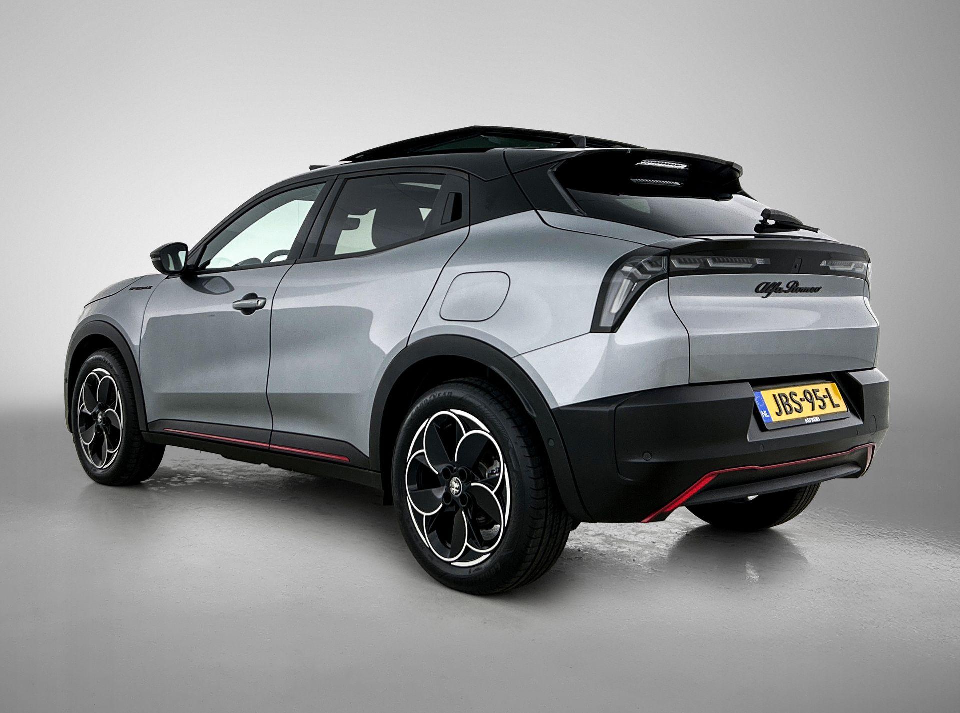 Alfa Romeo Junior Elettrica Speciale 54 kWh 156pk Automaat - Afbeelding 3