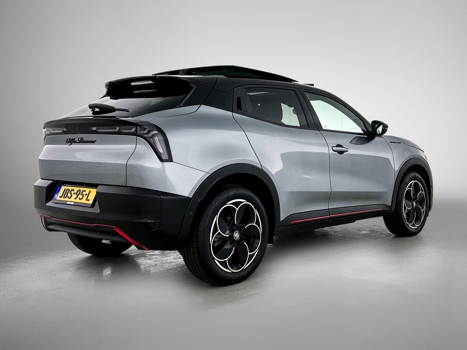 Alfa Romeo Junior Elettrica Speciale 54 kWh 156pk Automaat - Afbeelding 5