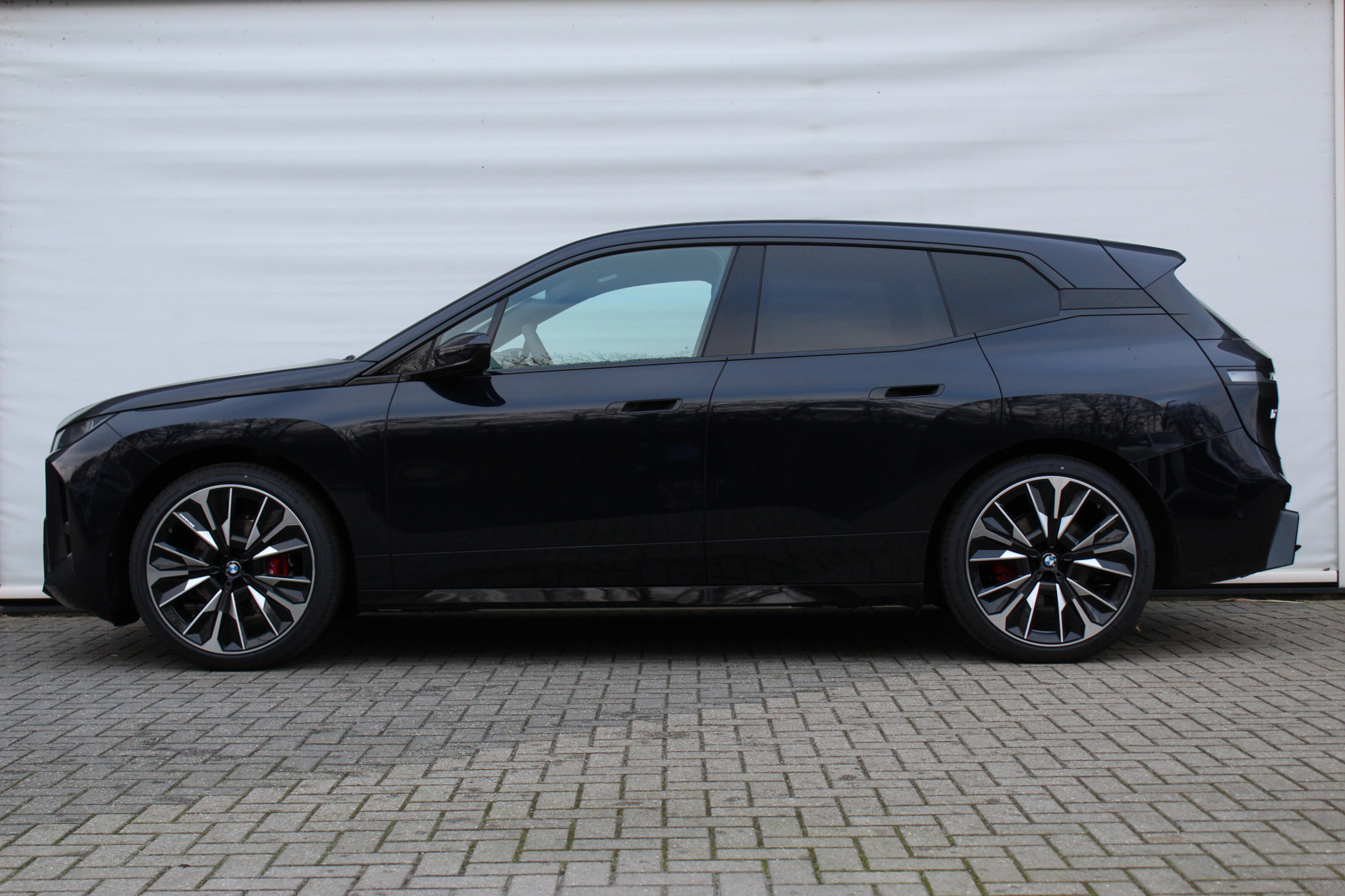 BMW iX xDrive60