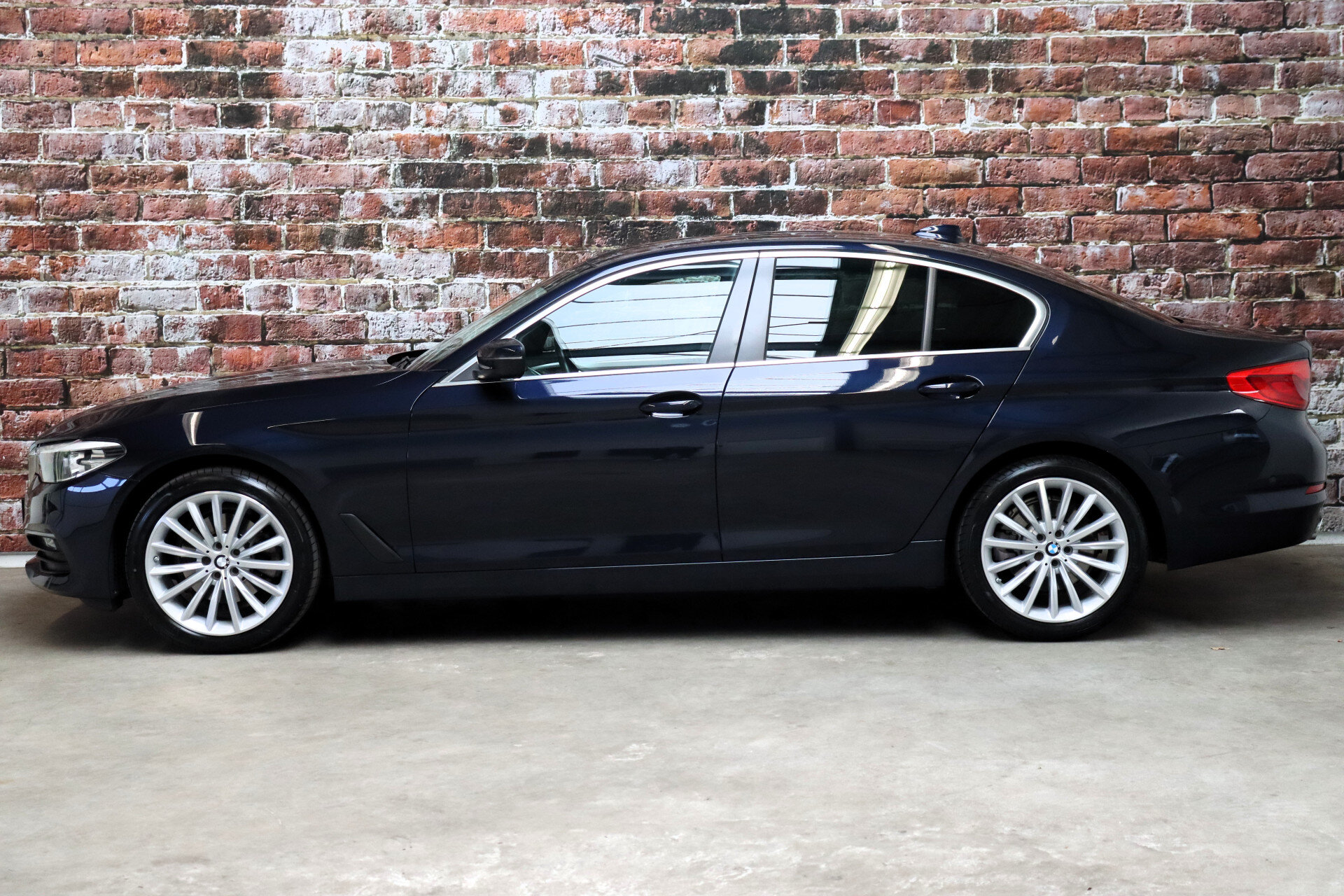 BMW 5 Serie Sedan 520i Executive Automaat - Afbeelding 2