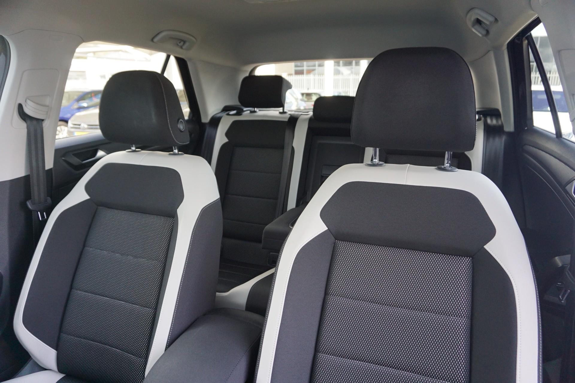 Volkswagen T-Roc 1.5 TSI 150pk DSG Sport - Afbeelding 4