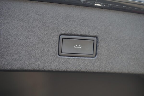 elektrisch bedienbare achterklep