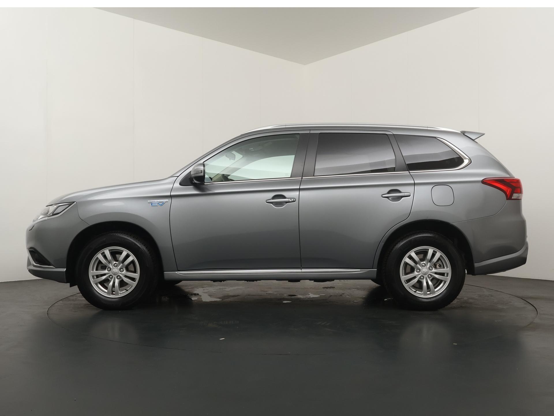 Mitsubishi Outlander 2.4 PHEV Pure - Afbeelding 2