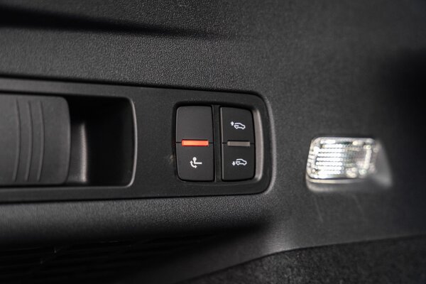 trekhaak elektrisch uitklapbaar