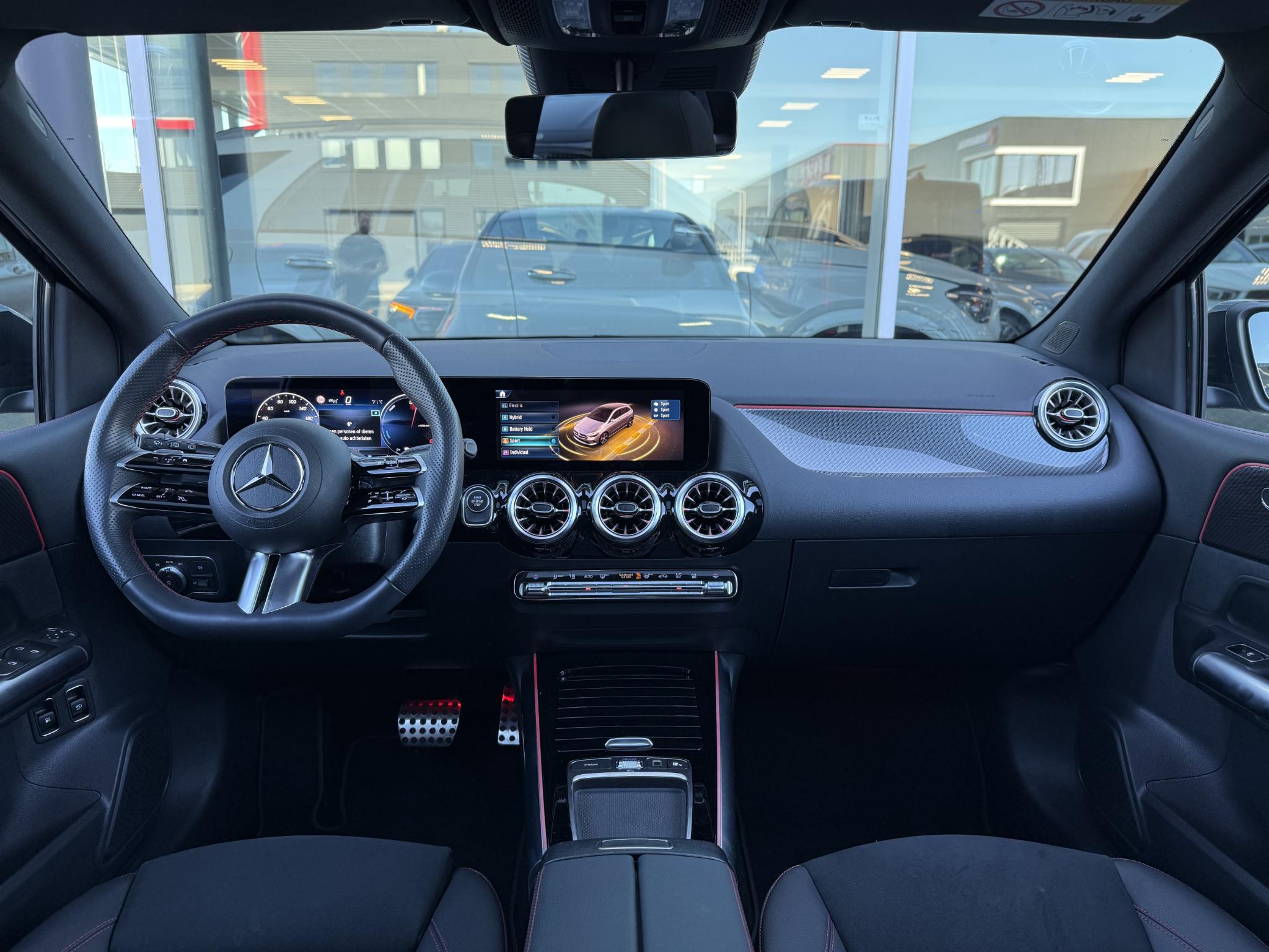 Mercedes-Benz B-Klasse 250 e Business Solution AMG - Afbeelding 3