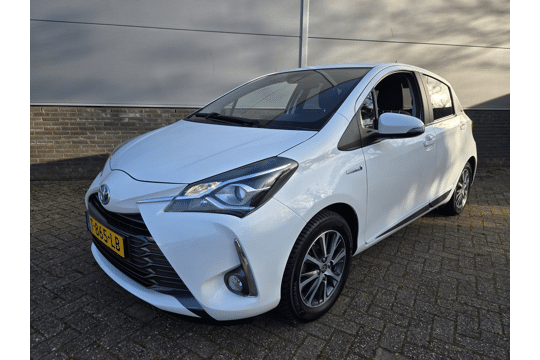 Toyota Yaris 1.5 Hybrid Y20 Exclusive Edition, Trekhaak, Stoel verwarming