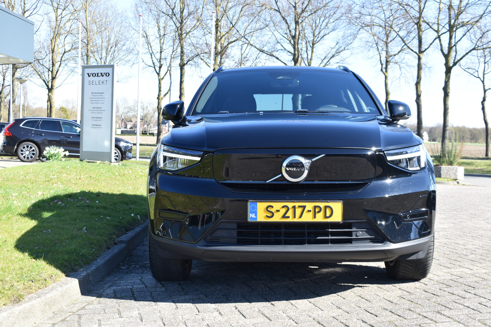 Volvo XC40 Recharge Core 70 kWh - Afbeelding 3