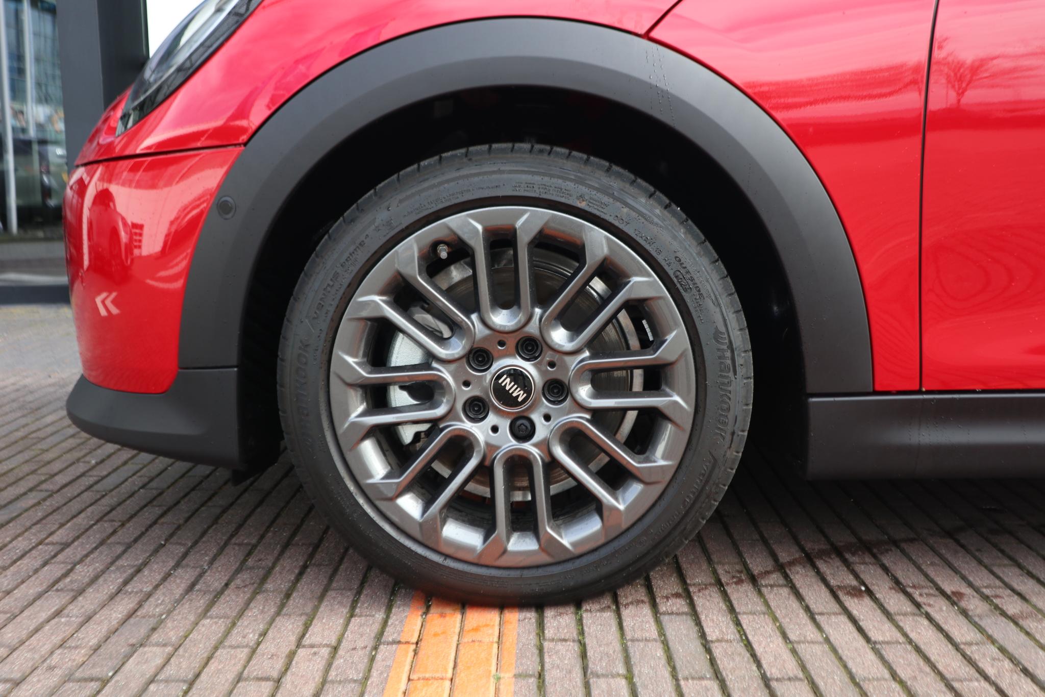 MINI 3-deurs Cooper C - Afbeelding 4