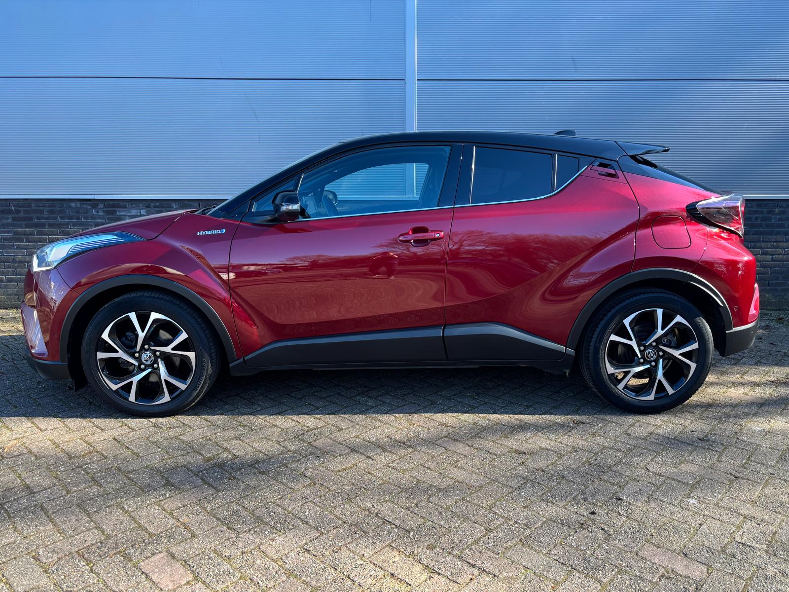Toyota C-HR 1.8 Hybrid Style Ultimate Trekhaak zeer compleet ! - Afbeelding 2