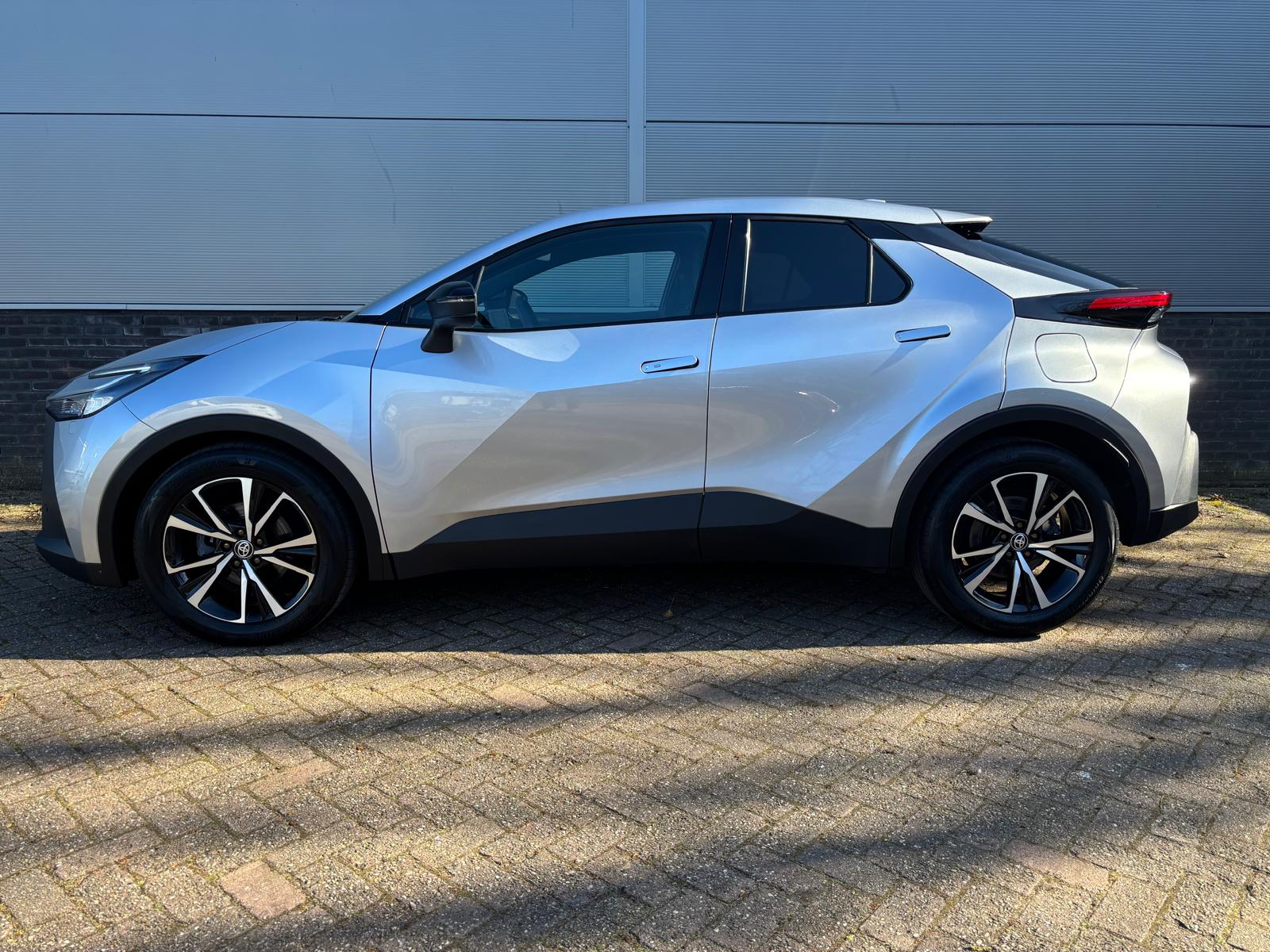 Toyota C-HR 1.8 Hybrid 140 First Edition Limited - Afbeelding 2