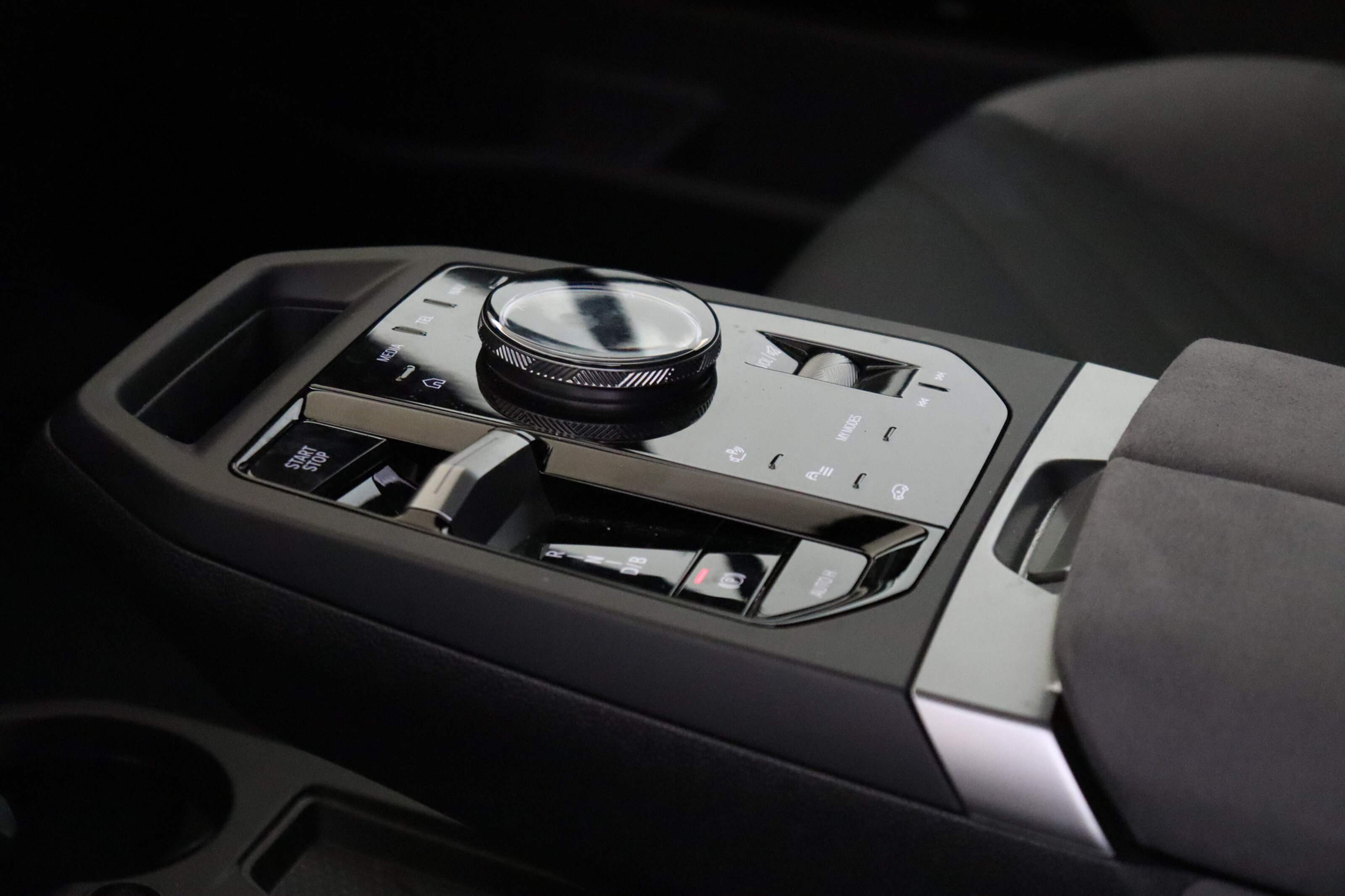 BMW iX 6