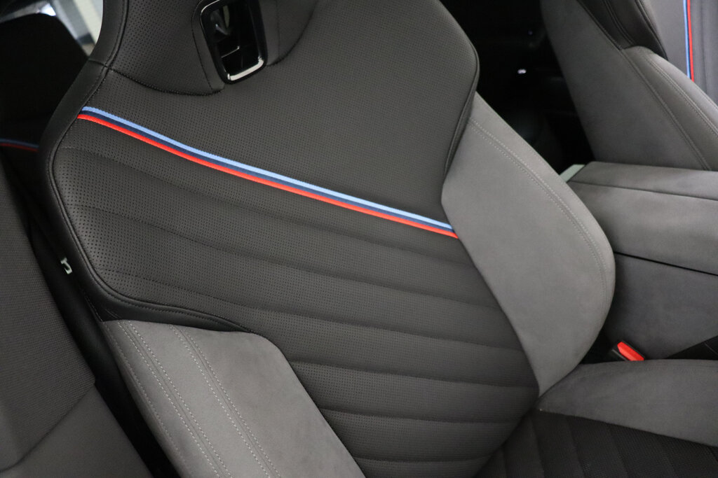 BMW iX 19